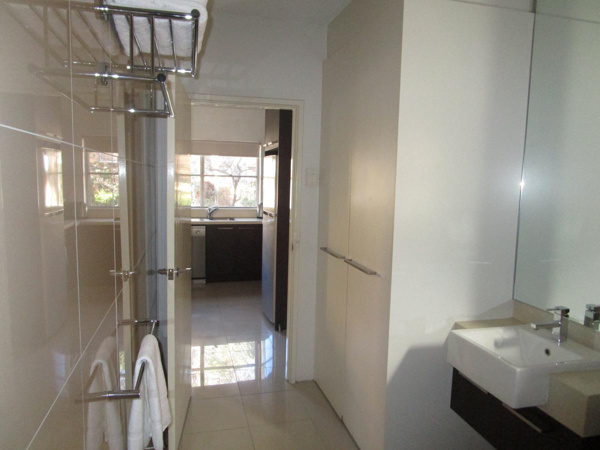 North Melbourne Retreat Apartment Екстериор снимка