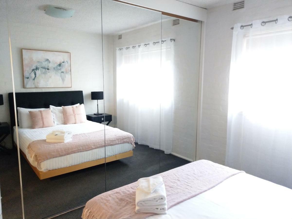 North Melbourne Retreat Apartment Екстериор снимка